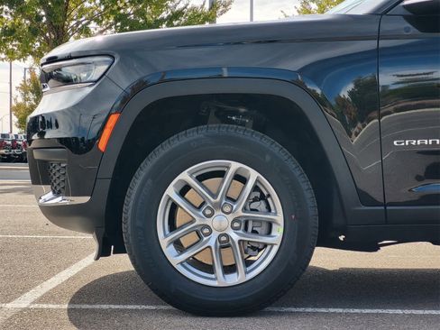 New 2025 Jeep Grand Cherokee L Laredo w/ Trailer Tow Package image 6