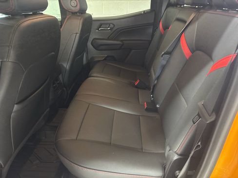 Used 2025 Chevrolet Colorado Z71 w/ Z71 Convenience Package 2 image 31