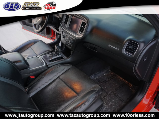 Used 2022 Dodge Charger SXT w/ Plus Group RWD image 19
