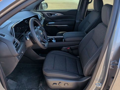 New 2025 Chevrolet Traverse LT w/ LPO, Floor Liner Package image 12