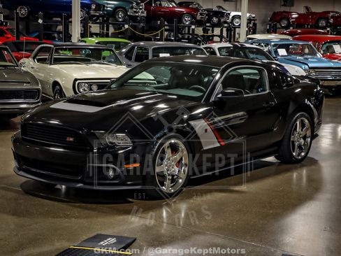 Used 2013 Ford Mustang GT Premium RWD image 35