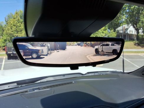 Certified 2024 GMC Sierra 2500 Denali Ultimate AWD/4WD image 39