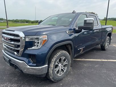 Used 2021 GMC Sierra 1500 SLE w/ Max Trailering Package