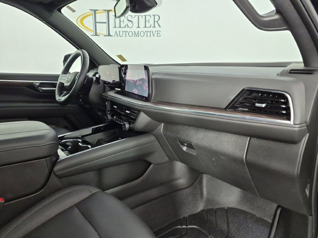 Used 2025 Chevrolet Suburban Z71 w/ Z71 Off-Road Package AWD/4WD image 40