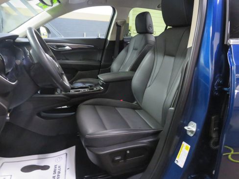 Used 2023 Buick Envision Essence image 12