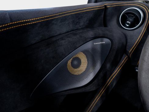 Used 2020 McLaren 600LT Spider RWD image 45