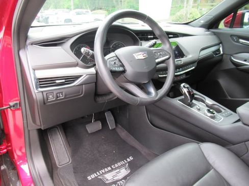 Used 2023 Cadillac XT4 Premium Luxury w/ Driver Assist Package FWD image 17