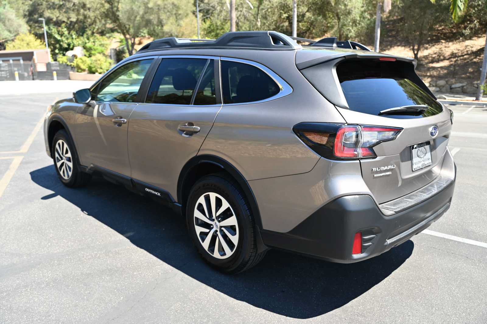 Used 2022 Subaru Outback Premium w/ Popular Package #1 AWD/4WD image 8