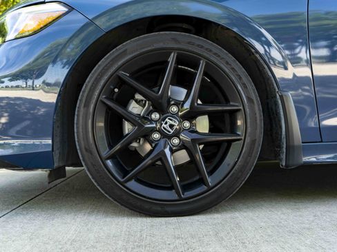 Used 2025 Honda Civic Sport image 14