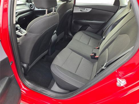 Used 2024 Kia Forte LXS image 19