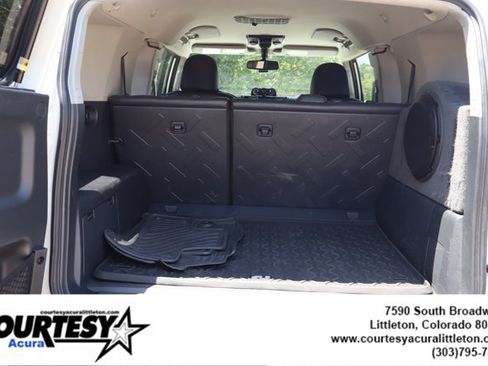 Used 2013 Toyota FJ Cruiser 4WD w/ Convenience Pkg image 27