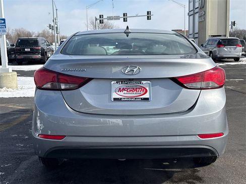 Used 2015 Hyundai Elantra SE w/ Option Group 02 image 8