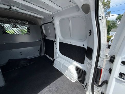 Used 2021 Nissan NV200 SV w/ Back Door Glass Package FWD image 28