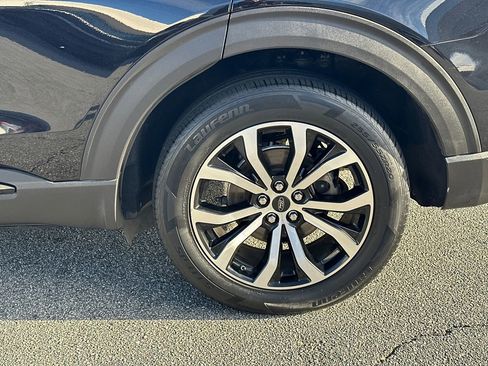 Used 2020 Ford Explorer ST image 20