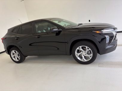New 2026 Chevrolet Trax LS w/ LS Convenience Package