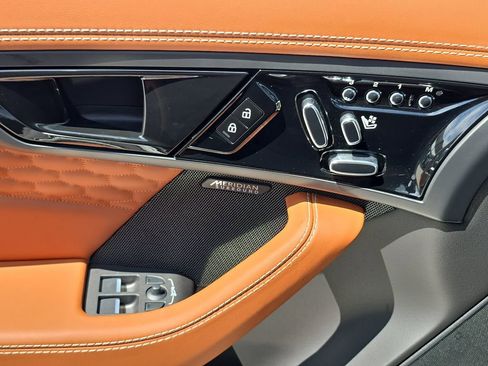 Certified 2024 Jaguar F-TYPE Coupe AWD image 26