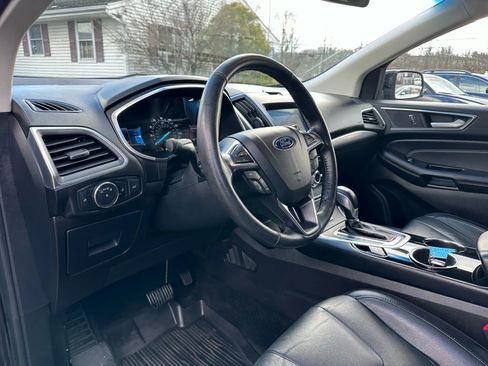 Used 2017 Ford Edge Titanium image 10