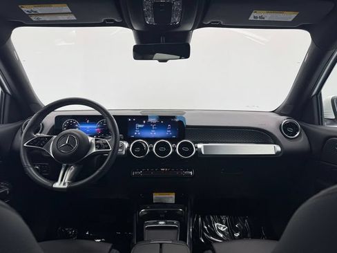 Certified 2026 Mercedes-Benz GLB 250 image 6