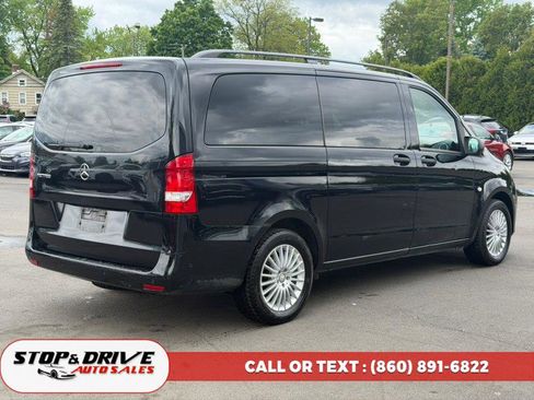 Used 2017 Mercedes-Benz Metris Passenger image 5