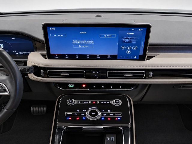 Certified 2022 Lincoln Nautilus Reserve AWD/4WD image 14