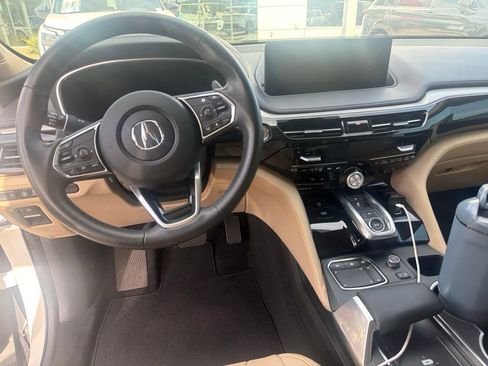 Used 2024 Acura MDX w/ Technology Package FWD image 10