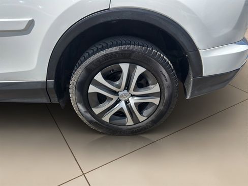 Used 2017 Toyota RAV4 LE w/ All Weather Liner Package AWD/4WD image 20