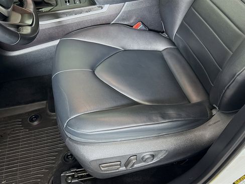 Certified 2022 Toyota Highlander XLE image 20