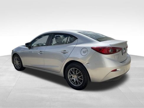 Used 2018 MAZDA MAZDA3 Touring FWD image 7