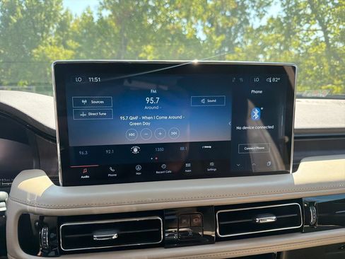 Used 2021 Lincoln Nautilus Reserve w/ Equipment Group 201A AWD/4WD image 21