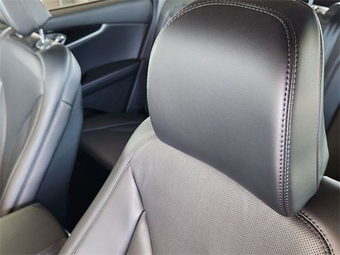 Used 2023 Lincoln Nautilus Reserve w/ Equipment Group 201A image 15