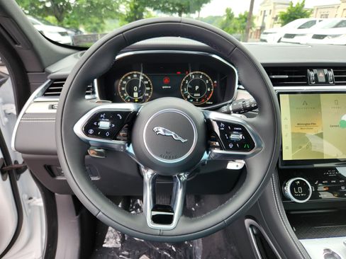 New 2026 Jaguar F-PACE R-Dynamic S AWD/4WD image 13
