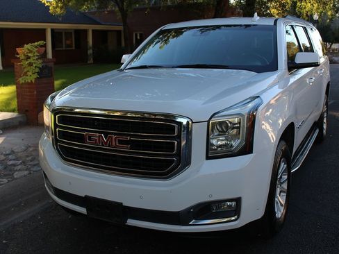 Used 2018 GMC Yukon XL SLT image 37