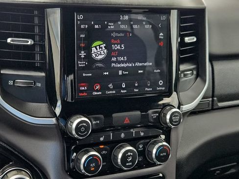 Used 2020 RAM 1500 Big Horn AWD/4WD image 19