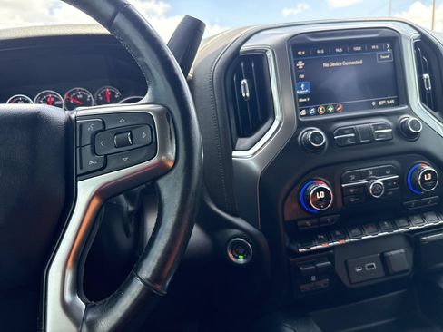 Used 2019 Chevrolet Silverado 1500 LT Trail Boss AWD/4WD image 17
