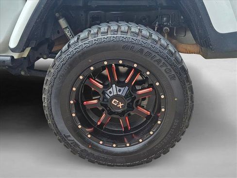 Used 2020 Jeep Gladiator Rubicon AWD/4WD image 24