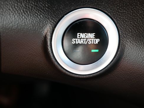 Used 2023 GMC Terrain SLT AWD/4WD image 28