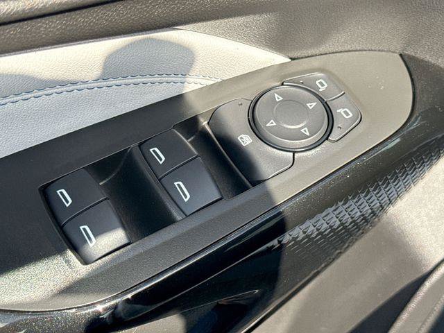 Used 2026 Chevrolet Trax LT FWD image 15