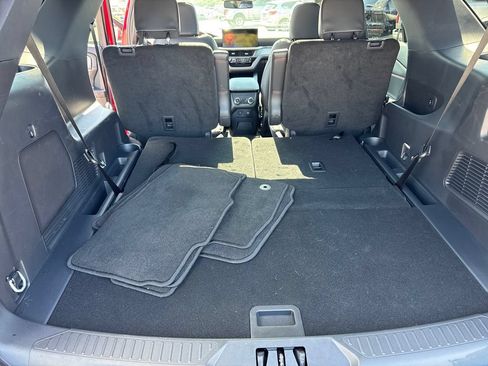 Used 2026 Ford Explorer ST-Line w/ ST-Line Street Pack AWD/4WD image 13