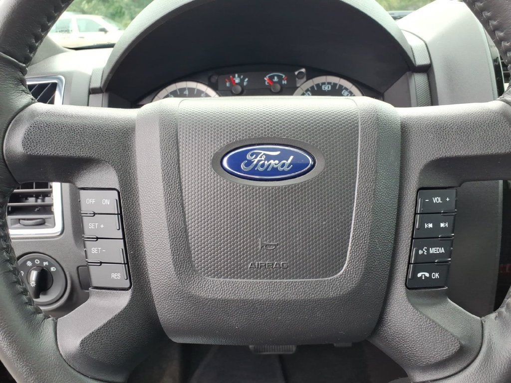 Used 2011 Ford Escape XLT w/ 201A Rapid Spec Order Code FWD image 5