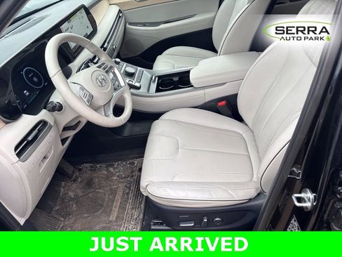 Used 2024 Hyundai Palisade Limited image 5