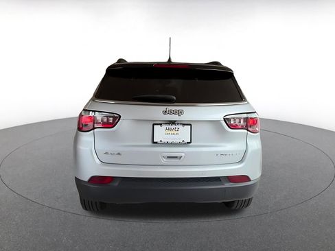 Used 2025 Jeep Compass Limited AWD/4WD image 12