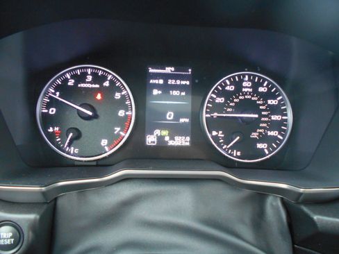 Used 2020 Subaru Legacy Limited image 16