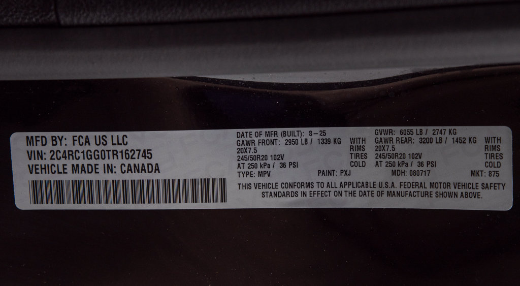 Used 2026 Chrysler Pacifica Limited w/ S Appearance Package FWD image 35