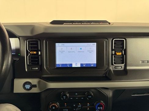 Used 2022 Ford Bronco Badlands image 23