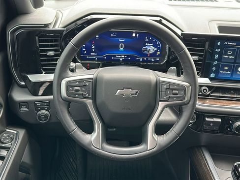 Certified 2022 Chevrolet Silverado 1500 LT Trail Boss image 12