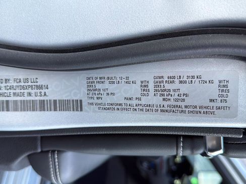 Used 2023 Jeep Grand Cherokee Overland w/ Advanced Protech Group III image 34