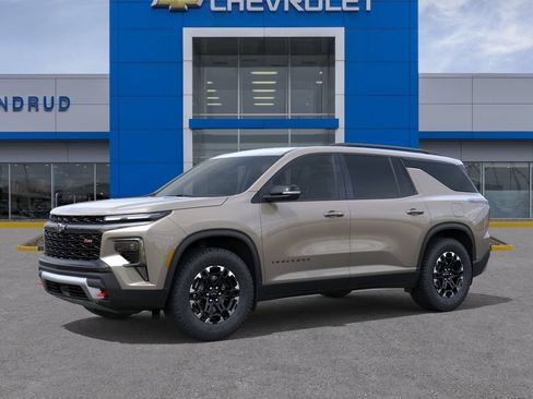 New 2027 Chevrolet Traverse Z71 w/ Driver Confidence Package AWD/4WD image 2
