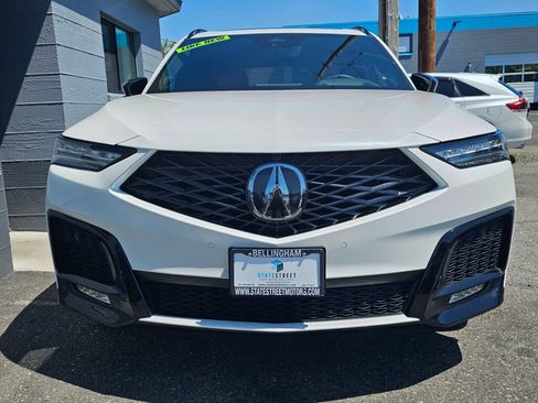 Used 2025 Acura MDX A-Spec AWD/4WD image 7