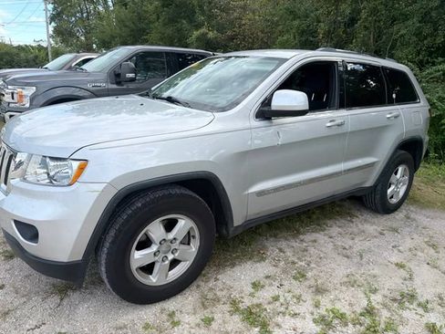 Used 2012 Jeep Grand Cherokee Laredo w/ Laredo E Group AWD/4WD image 25