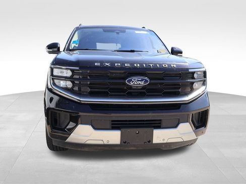 Used 2025 Ford Expedition Max Platinum AWD/4WD image 8